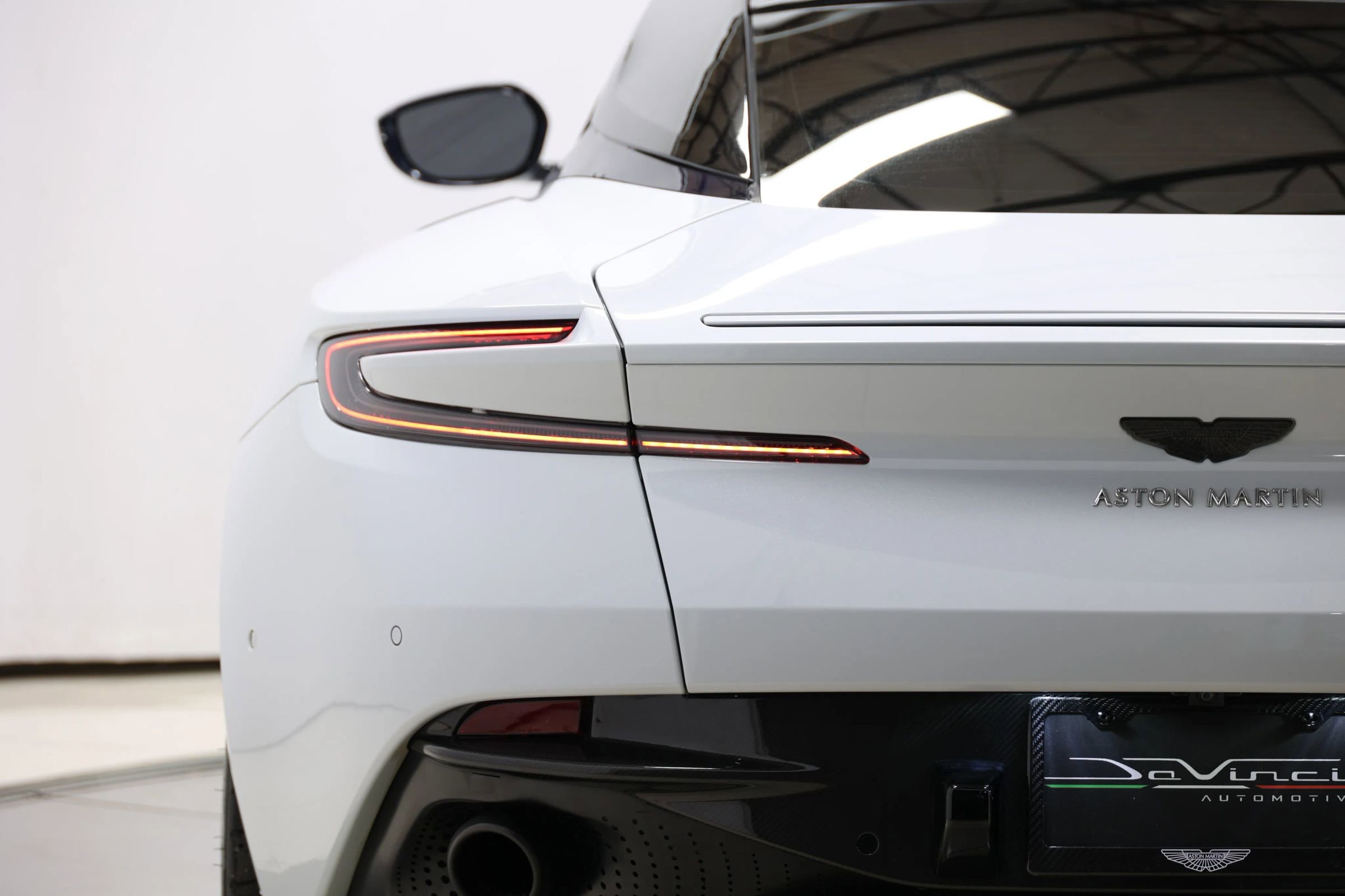 Used 2020 Aston Martin DB11 AMR image 51