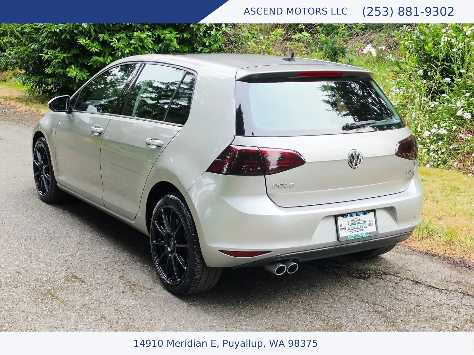 Used 2015 Volkswagen Golf TDI S FWD image 3