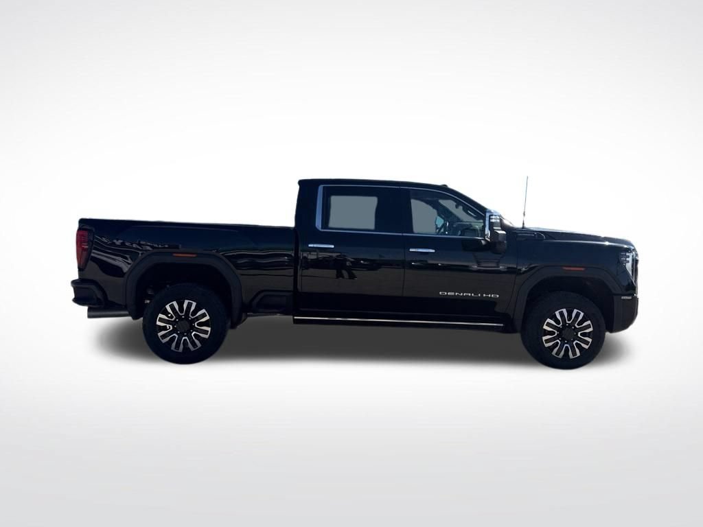 Used 2025 GMC Sierra 3500 Denali Ultimate AWD/4WD image 13