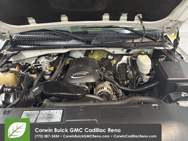 Used 2005 GMC Sierra 2500 SLE w/ Skid Plate Package image 40