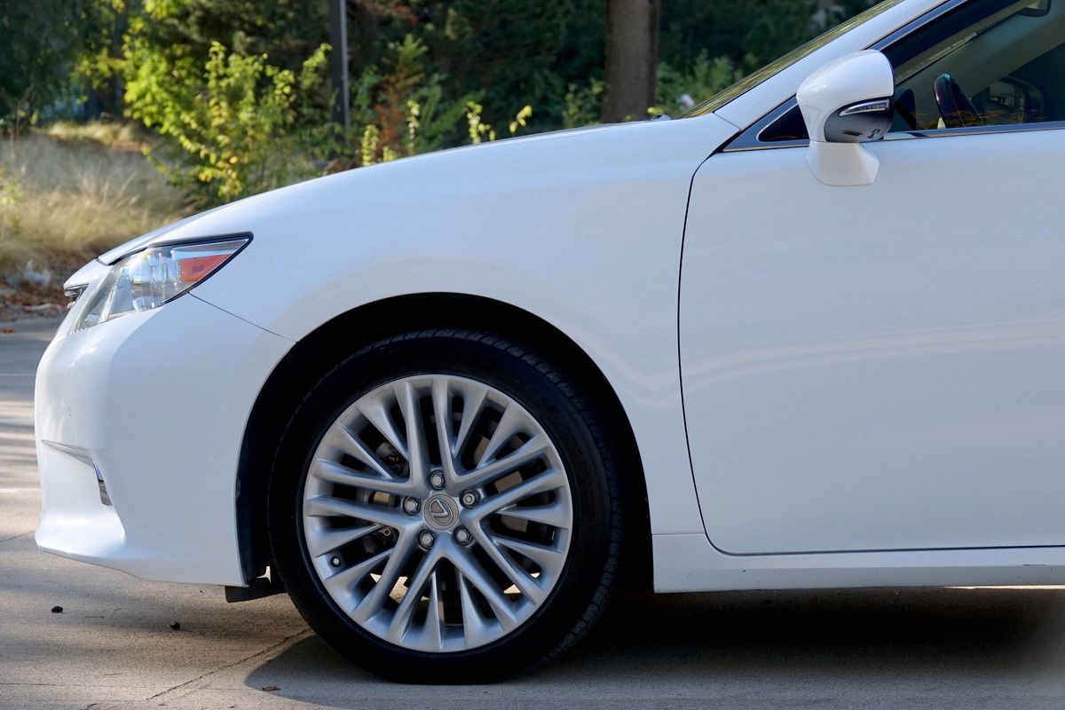 Used 2014 Lexus ES 350 image 23