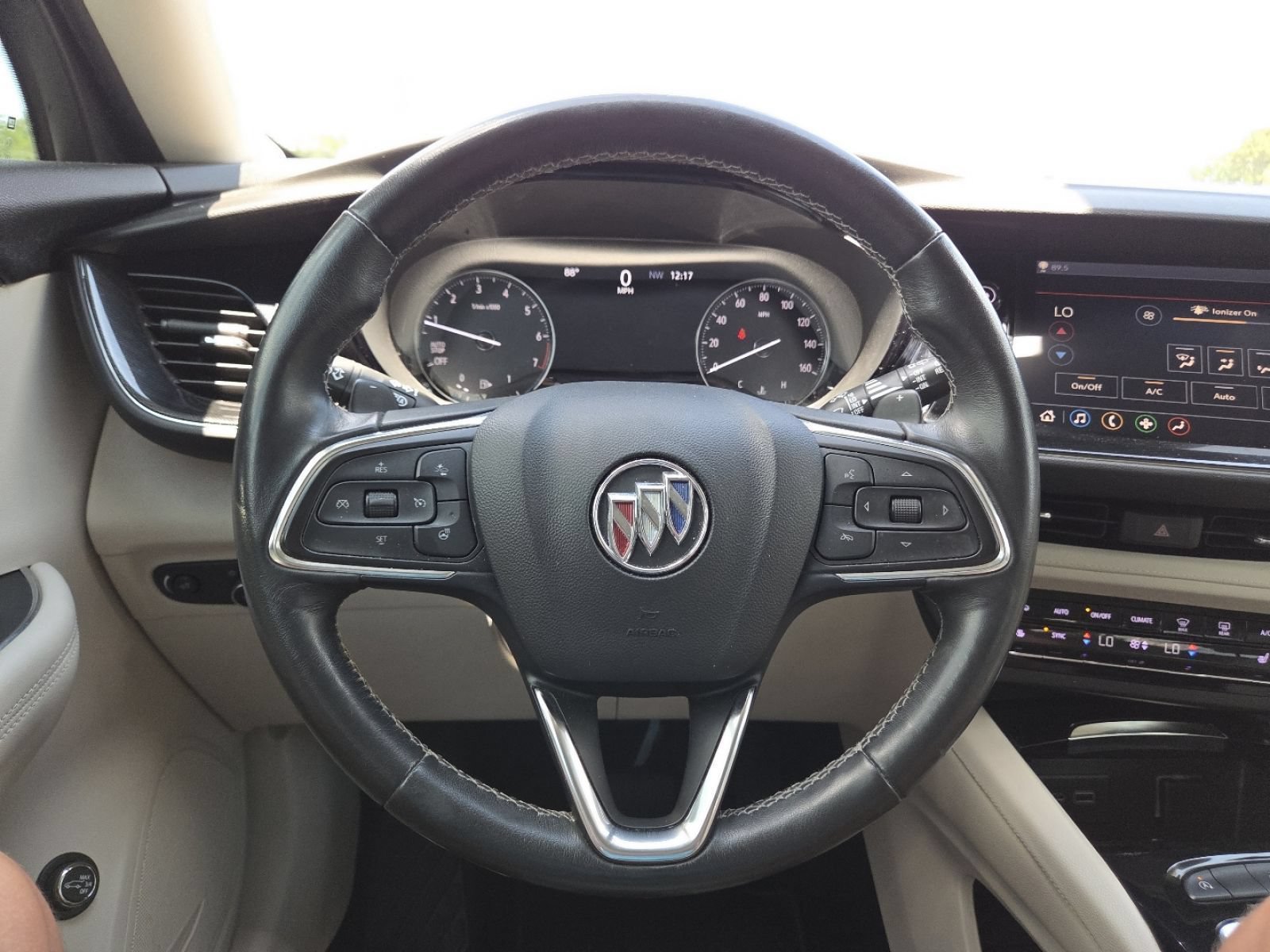 Used 2021 Buick Envision Essence FWD image 27