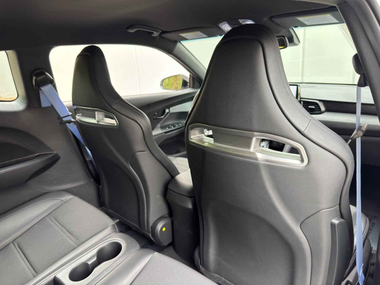 Used 2021 Hyundai Veloster N image 31