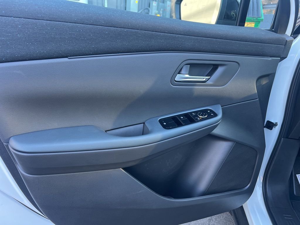 New 2026 Nissan Leaf SV+ image 17