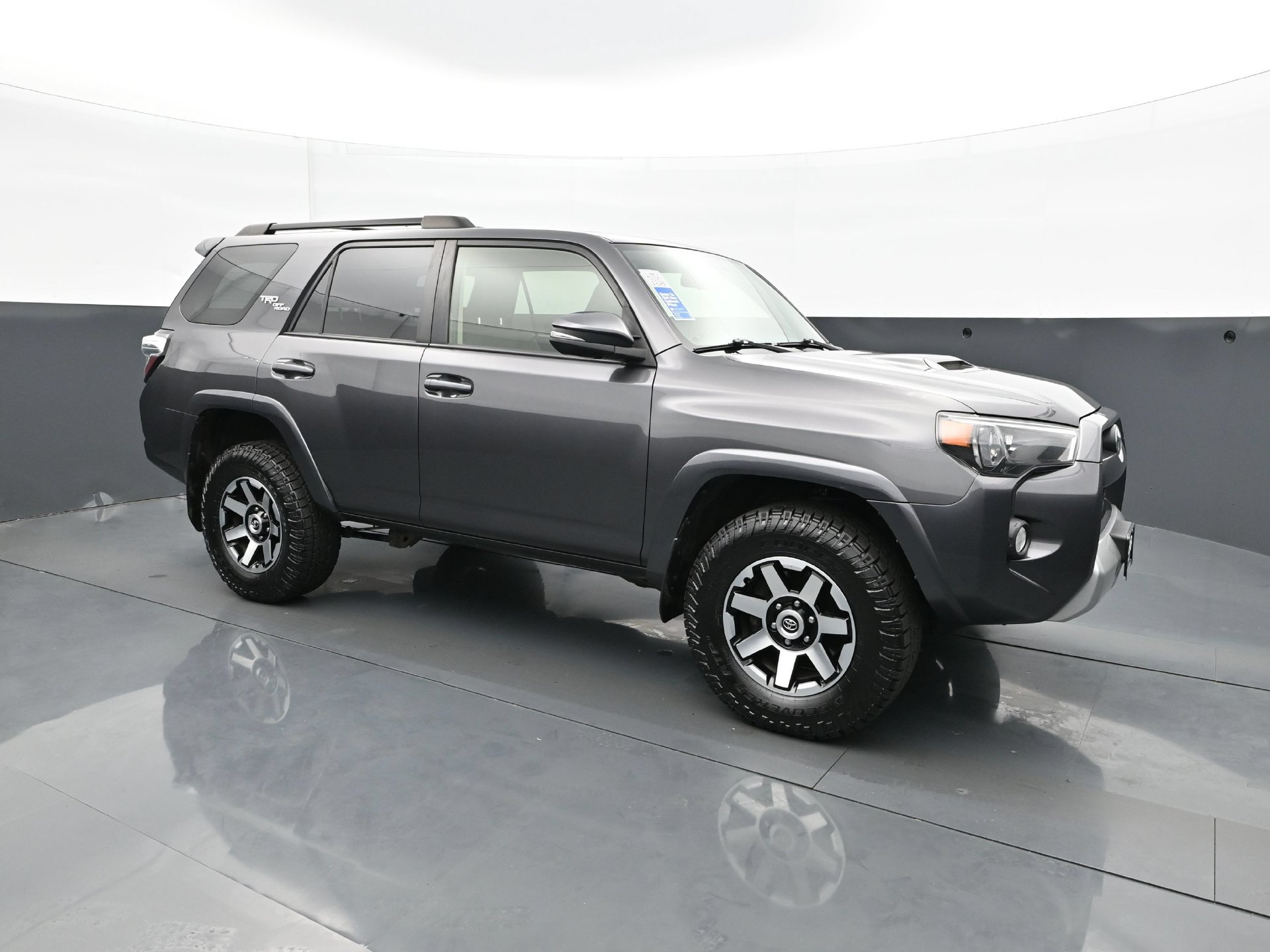 Used 2019 Toyota 4Runner TRD Off-Road Premium AWD/4WD image 9