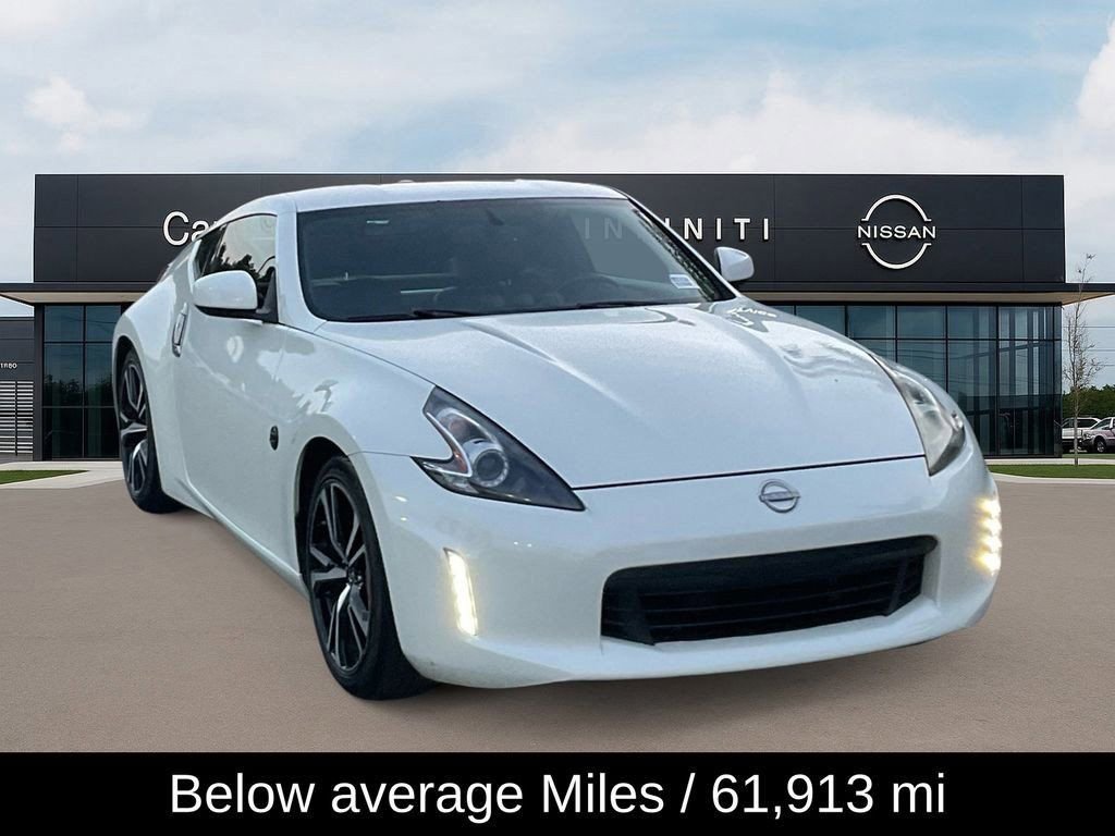 Used 2020 Nissan 370Z Touring Sport image 4