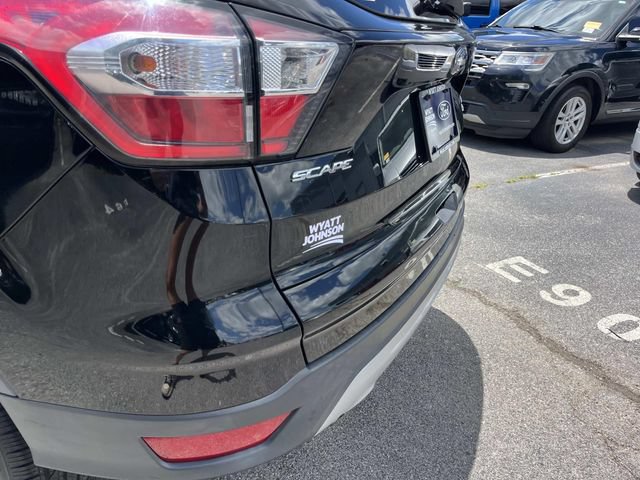 Used 2018 Ford Escape SE w/ SE Sync 3 Package FWD image 10