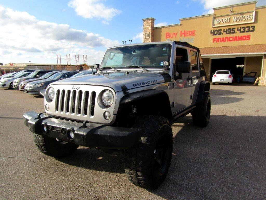 Used 2017 Jeep Wrangler Unlimited Rubicon w/ Connectivity Group image 1