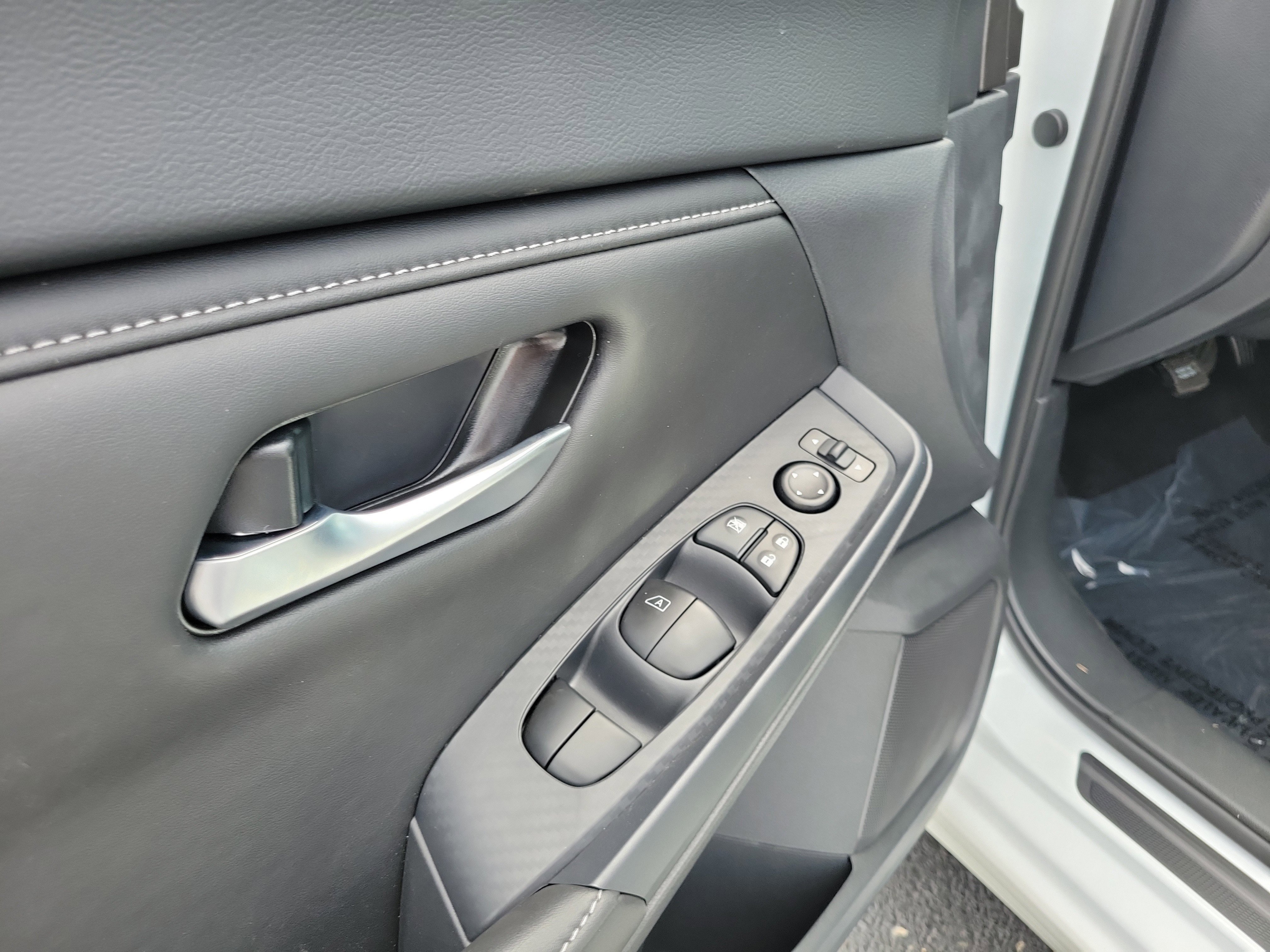 New 2025 Nissan Sentra SV w/ All-Weather Package image 18