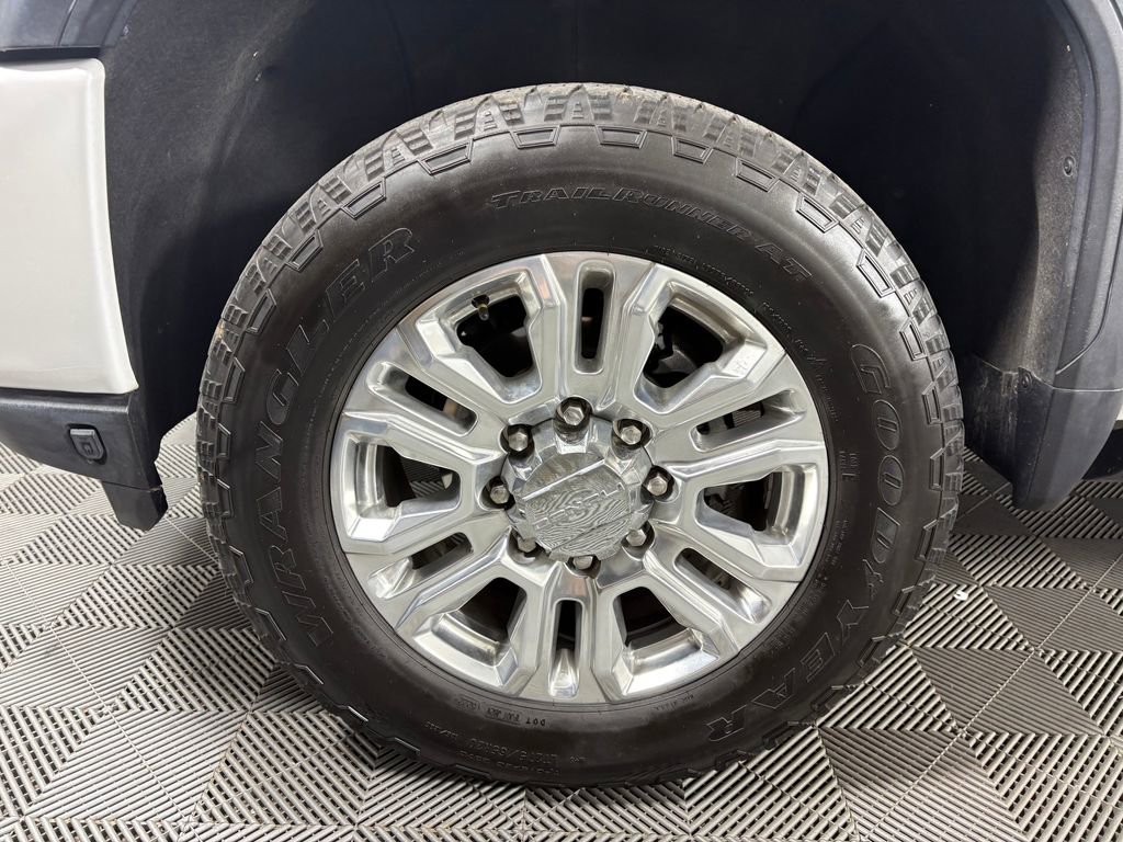 Used 2023 GMC Sierra 2500 Denali w/ Denali Ultimate Package image 11