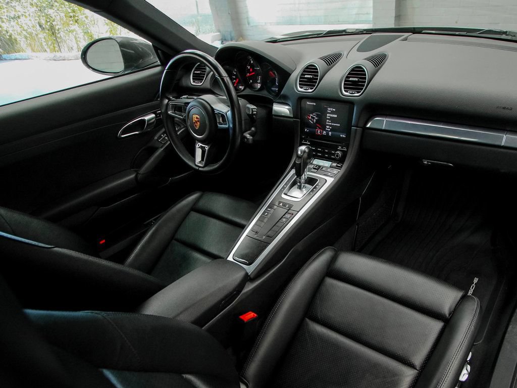 Used 2018 Porsche 718 Cayman RWD image 18