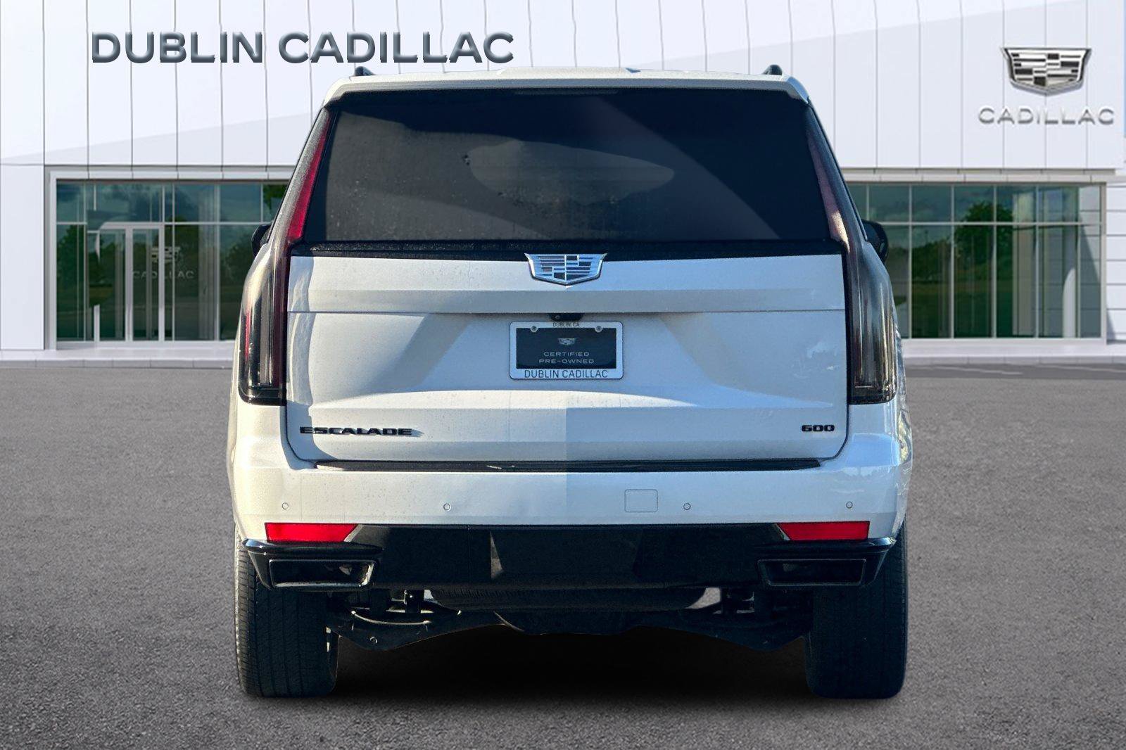 Certified 2023 Cadillac Escalade ESV Sport w/ LPO, ONYX Package AWD/4WD image 5