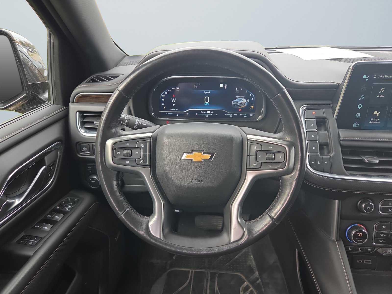 Used 2023 Chevrolet Tahoe Premier AWD/4WD image 13