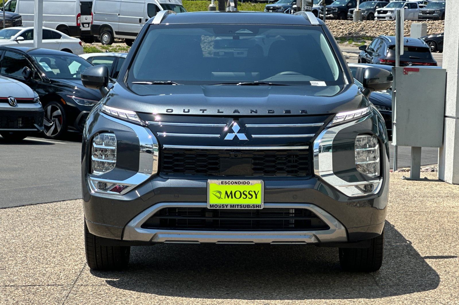 New 2025 Mitsubishi Outlander SEL image 8