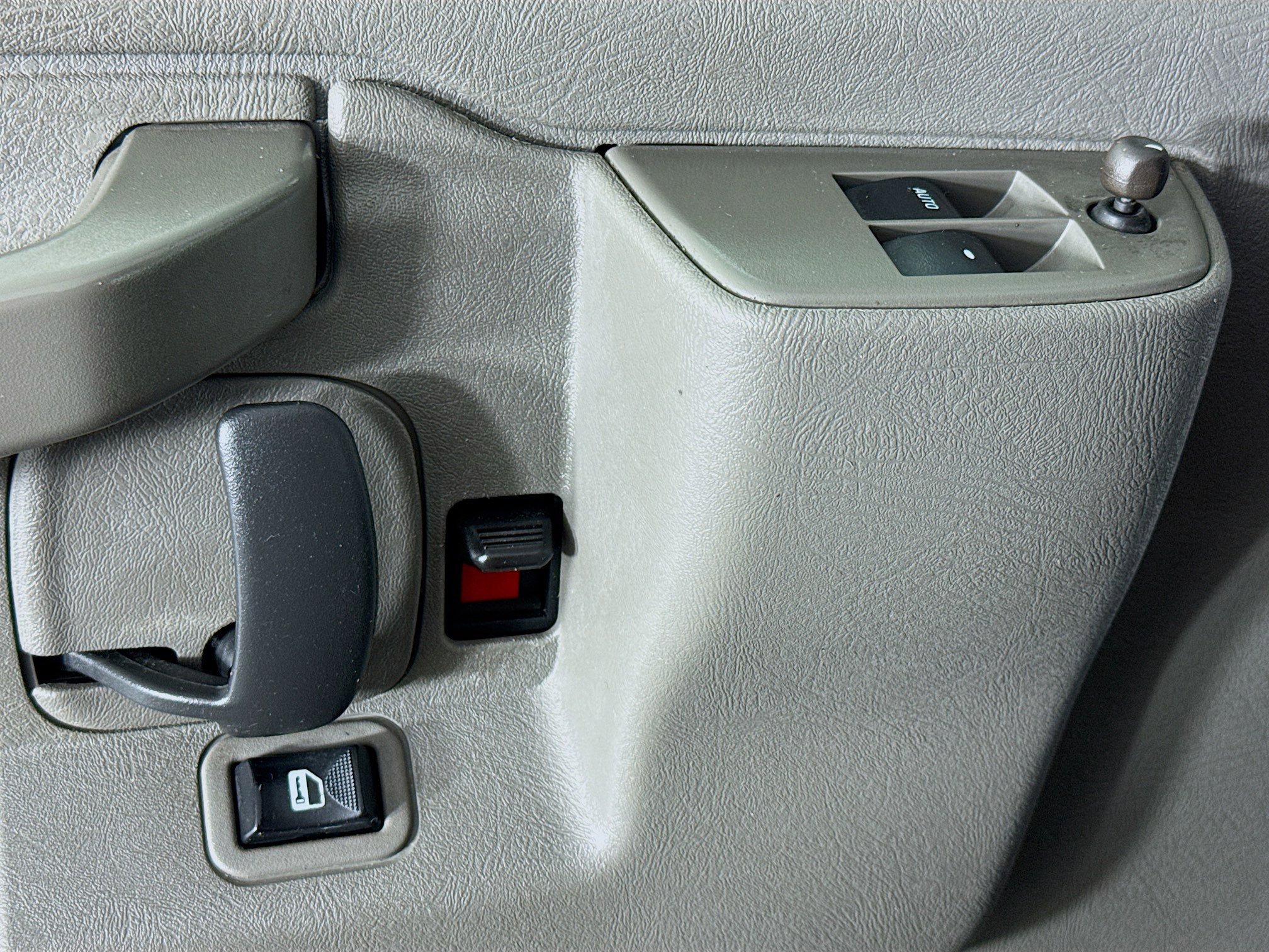 Used 2021 Chevrolet Express 2500 RWD image 19