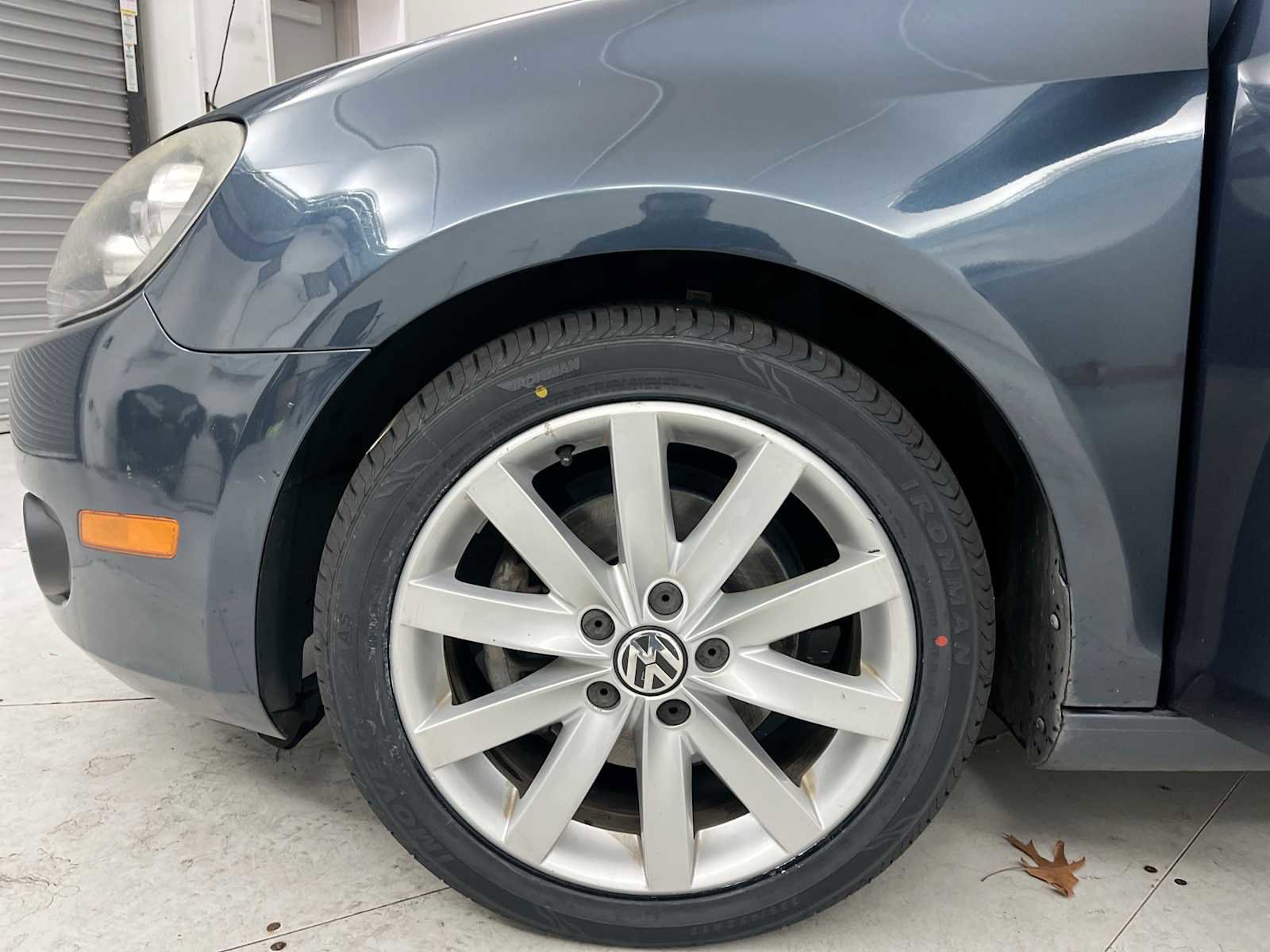 Used 2011 Volkswagen Golf TDI FWD image 25