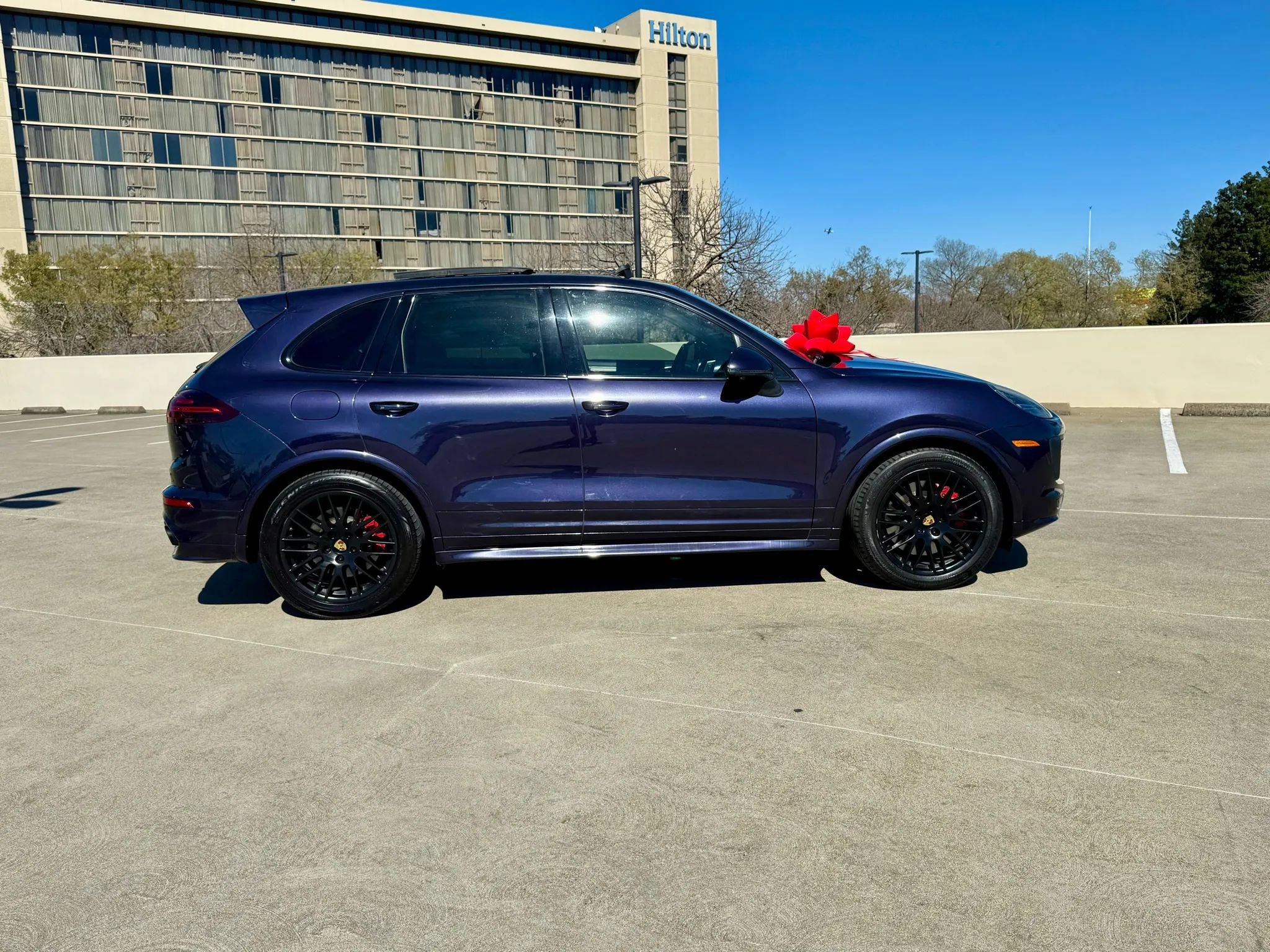 Used 2018 Porsche Cayenne GTS w/ Premium Package Plus AWD/4WD image 3