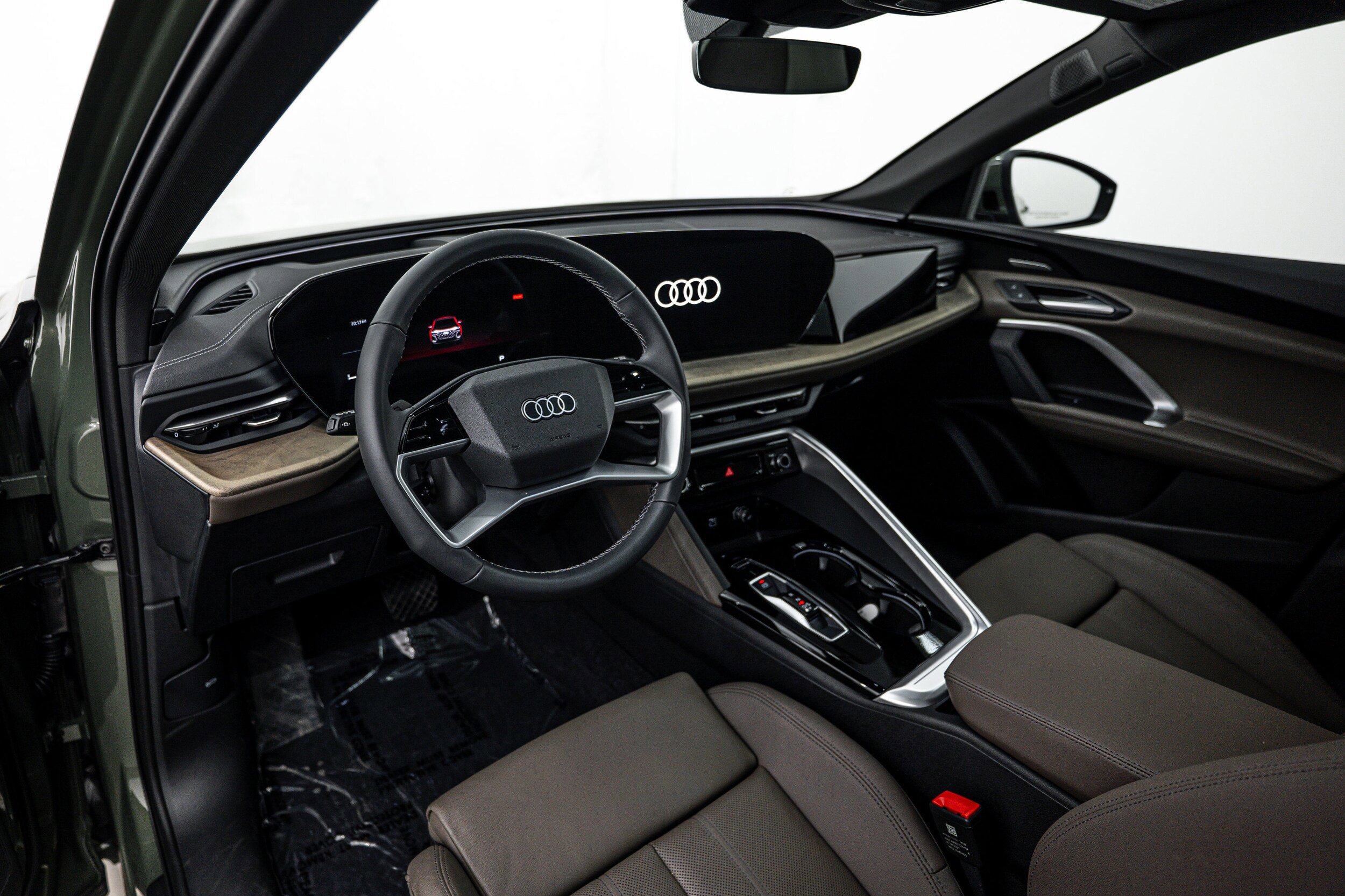Used 2025 Audi Q5 Premium Plus w/ Premium Plus AWD/4WD image 10