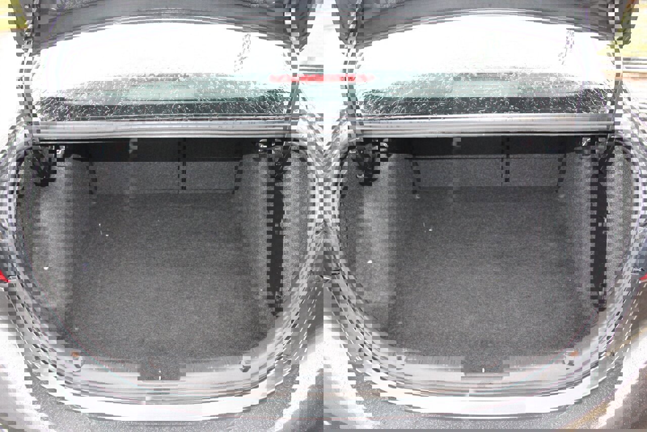 Used 2014 MAZDA MAZDA3 i Sport image 16