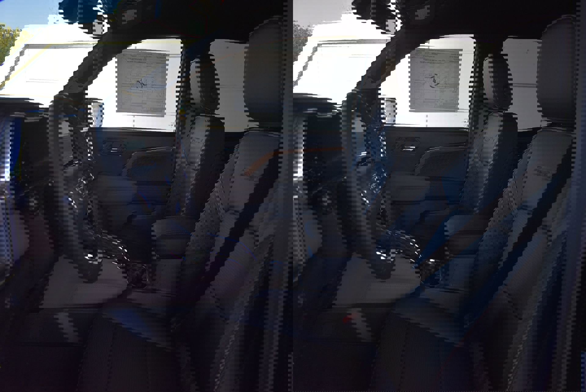 New 2026 GMC Canyon Denali w/ LPO, Denali Black Edition image 17