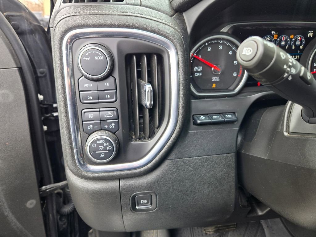 Used 2021 Chevrolet Silverado 1500 High Country w/ Technology Package AWD/4WD image 18