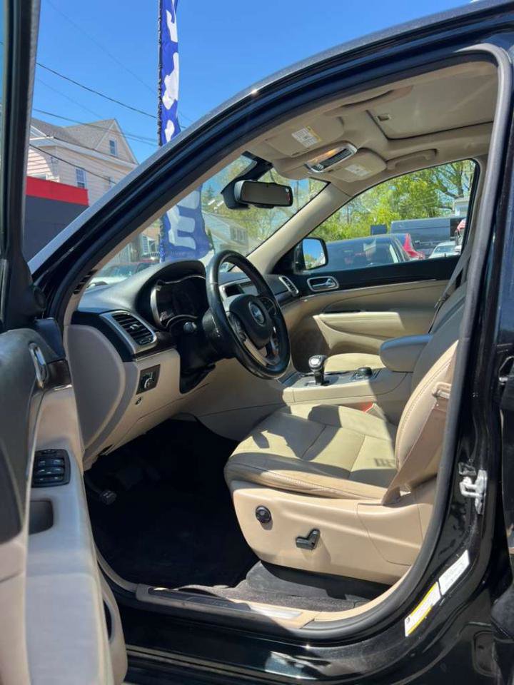 Used 2015 Jeep Grand Cherokee Limited AWD/4WD image 11