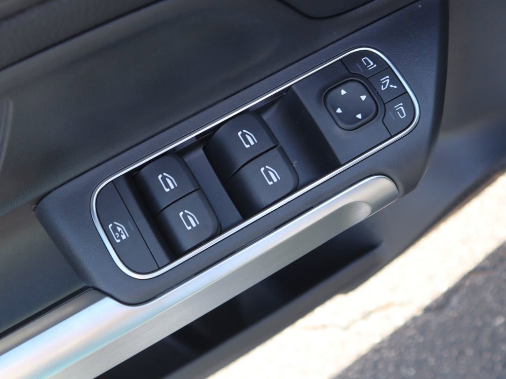 New 2026 Mercedes-Benz GLB 250 GLB 250 image 18