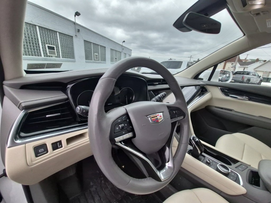 Used 2020 Cadillac XT6 Premium Luxury image 10