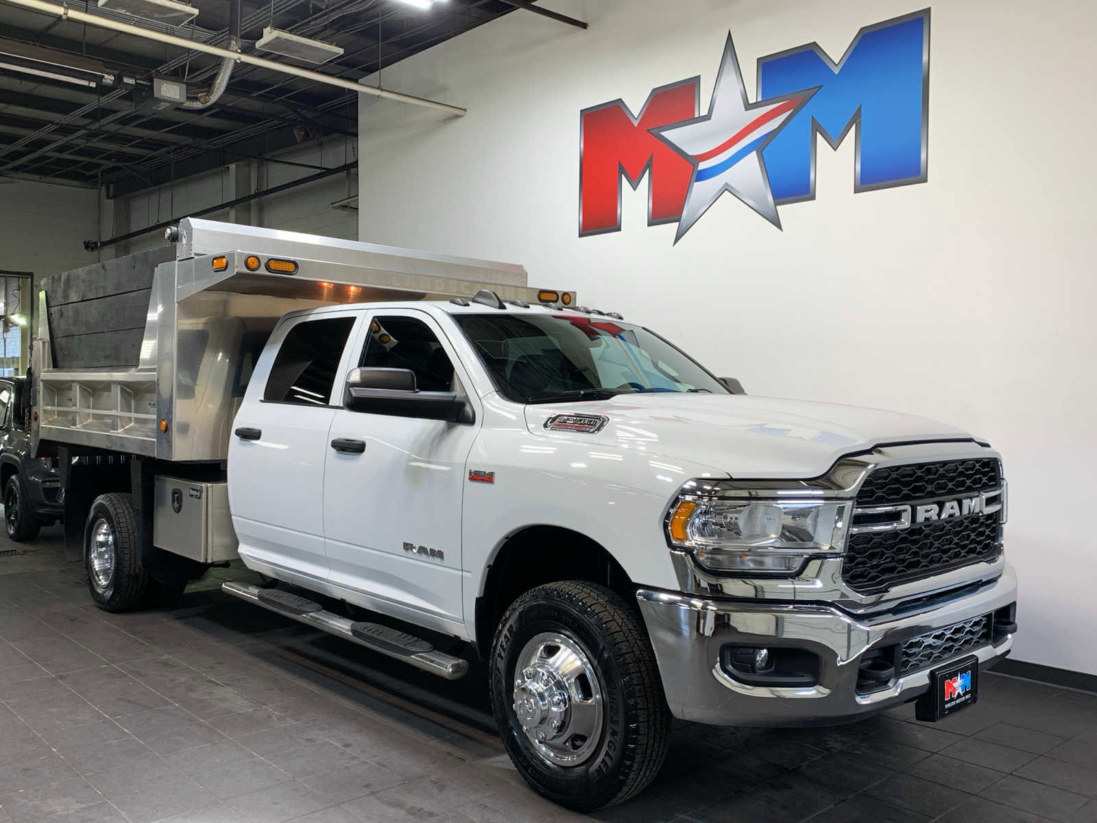 Used 2021 RAM 3500 Tradesman w/ Chrome Appearance Group image 3