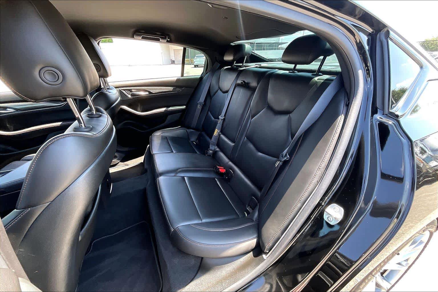 Used 2025 Cadillac CT5 Sport RWD image 19