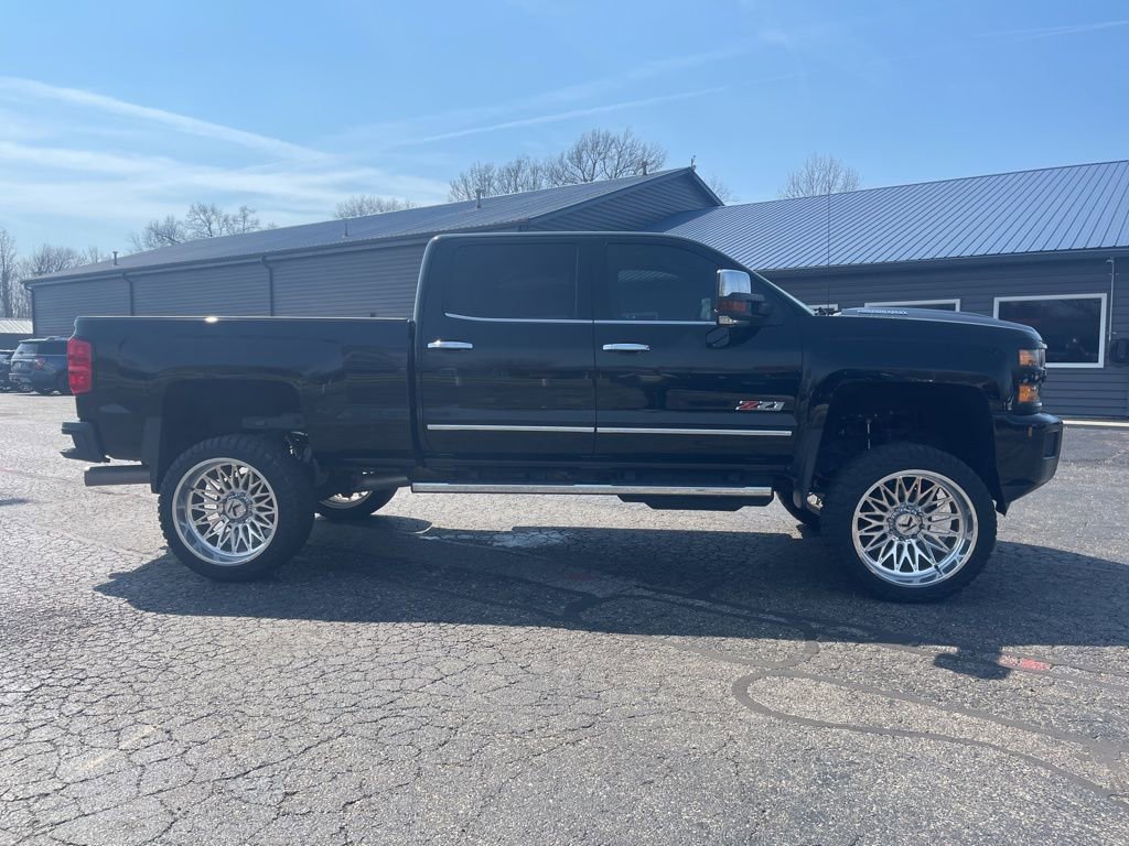 Used 2019 Chevrolet Silverado 2500 LTZ w/ Duramax Plus Package image 8