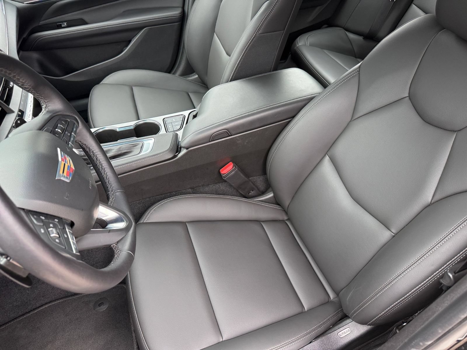 Used 2026 Cadillac CT4 Luxury RWD image 35