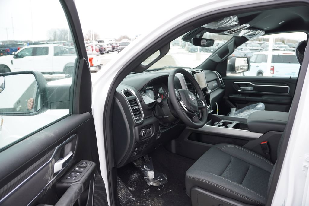New 2026 RAM 1500 Big Horn AWD/4WD image 10