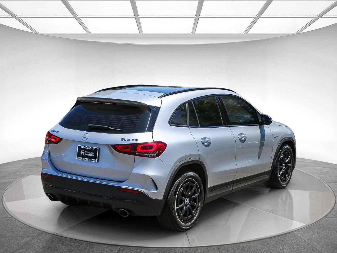 Certified 2022 Mercedes-Benz GLA 35 AMG 4MATIC image 4