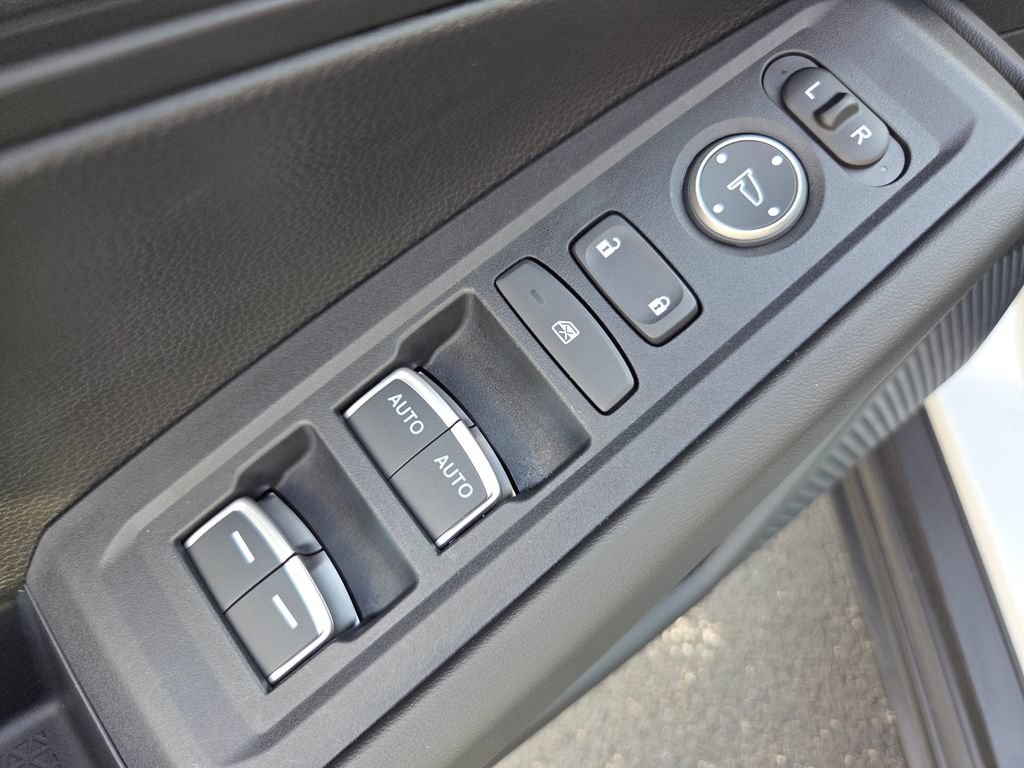 Certified 2025 Honda Accord LX image 26
