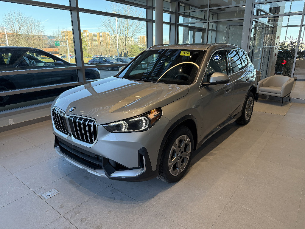 New 2026 BMW X1 xDrive28i w/ Technology Package AWD/4WD image 3