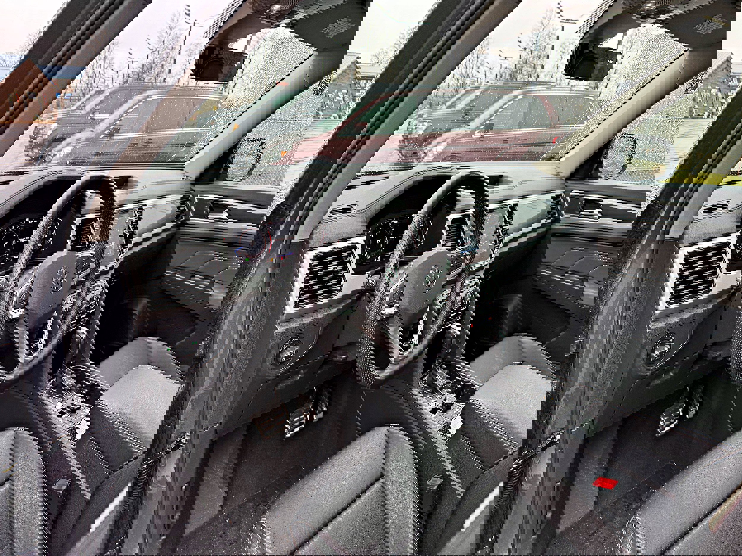 Used 2023 Volkswagen Atlas SEL R-Line image 13