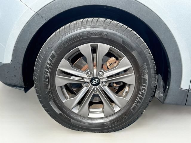 Used 2015 Hyundai Santa Fe Sport w/ Option Group 04 AWD/4WD image 32