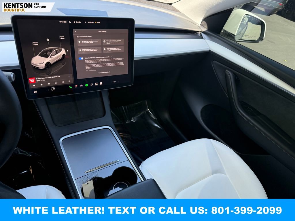 Used 2024 Tesla Model Y Performance AWD/4WD image 20