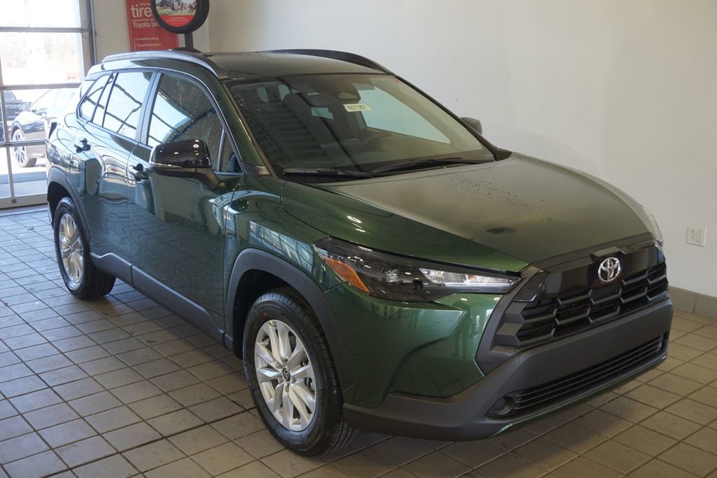 New 2026 Toyota Corolla Cross LE image 2
