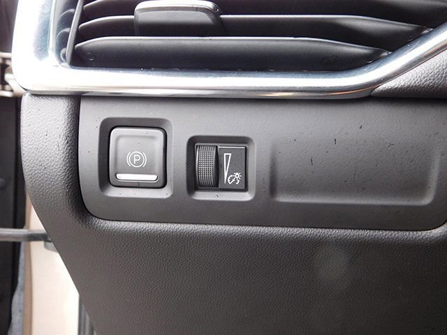 Used 2023 Cadillac XT4 Premium Luxury image 26