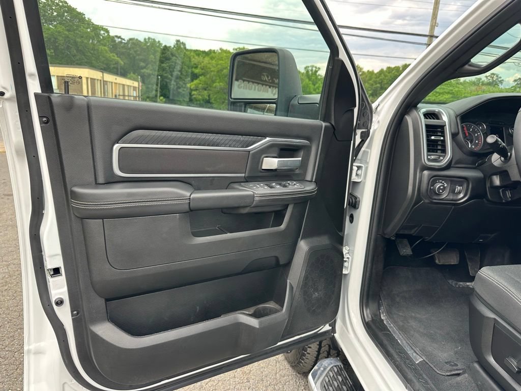 Used 2026 RAM 2500 Big Horn AWD/4WD image 16
