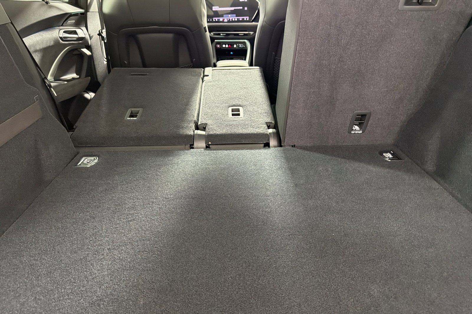 Used 2025 Audi SQ5 Premium Plus w/ Premium Plus Package image 14