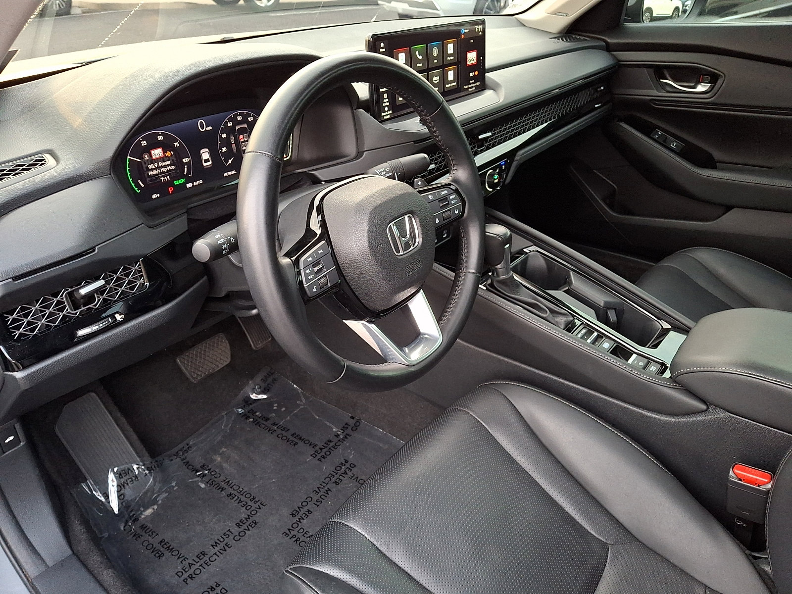 Used 2023 Honda Accord Touring image 17