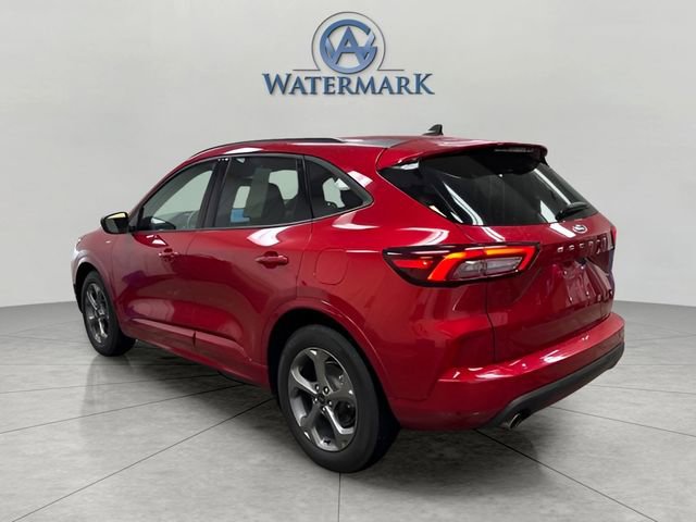 Used 2024 Ford Escape ST-Line image 3