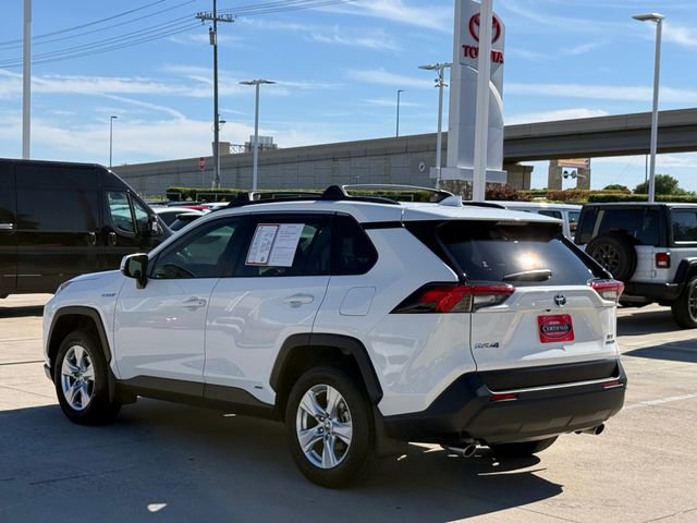 Used 2021 Toyota RAV4 XLE w/ Convenience Package image 3