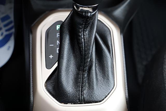 Used 2016 Jeep Renegade Latitude image 24