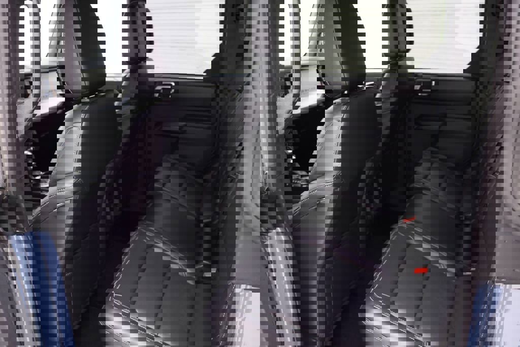 Used 2025 Ford Bronco Outer Banks image 11