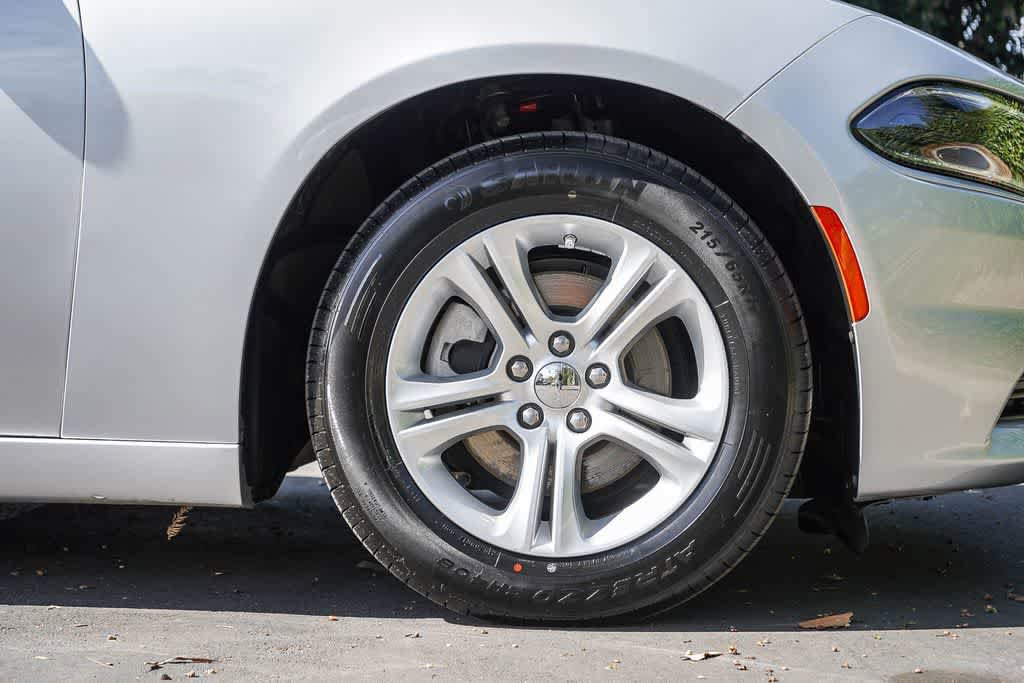 Used 2023 Dodge Charger SXT RWD image 9