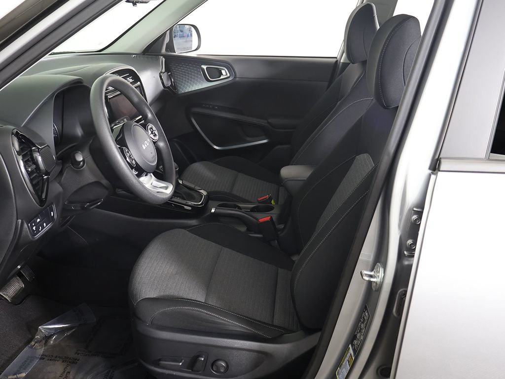 Used 2022 Kia Soul S FWD image 28